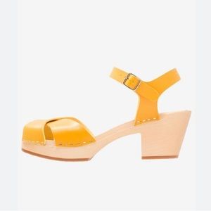 Swedish Hasbeens - Mirja in Warm Yellow
